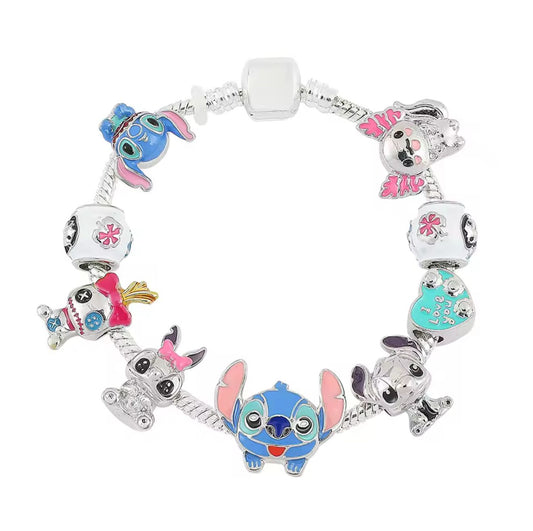 EDICIÓN EXCLUSIVA: CHARMS STITCH.